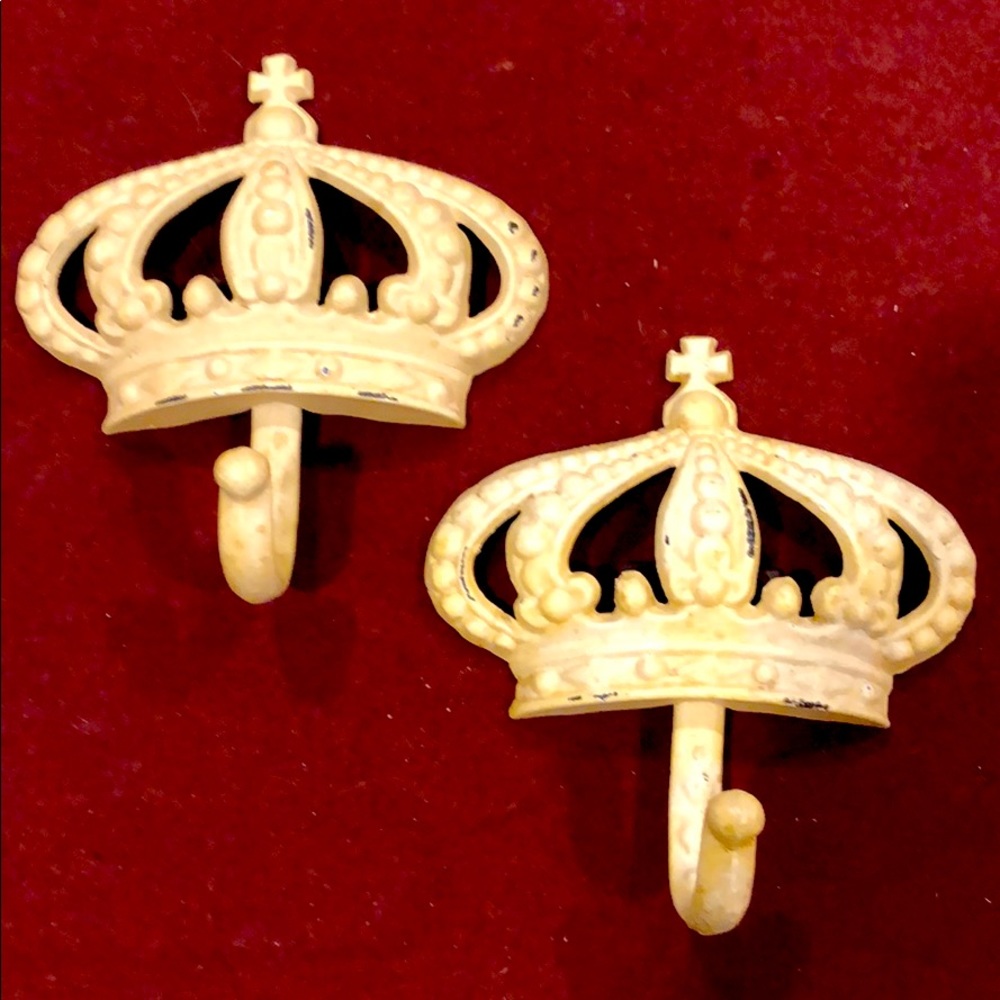 Adorable metal crown hooks